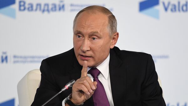 O presidente russo, Vladimir Putin, participa da sessão final do Clube Valdai - Sputnik Brasil