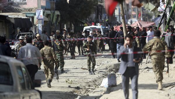 Forças de segurança do Afeganistão investigam local de ataque suicida em Cabul - Sputnik Brasil