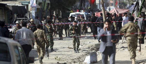 Forças de segurança do Afeganistão investigam local de ataque suicida contra mesquita em Cabul - Sputnik Brasil