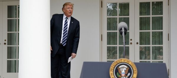 Presidente Trump fala com jornalistas na Casa Branca - Sputnik Brasil