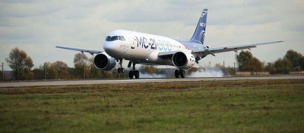 Avião MC-21 pousa após primeiro voo de longo curso proveniente de Irkurtsk Avião MC-21 pousa após primeiro voo de longo curso proveniente de Irkurtsk - Sputnik Brasil