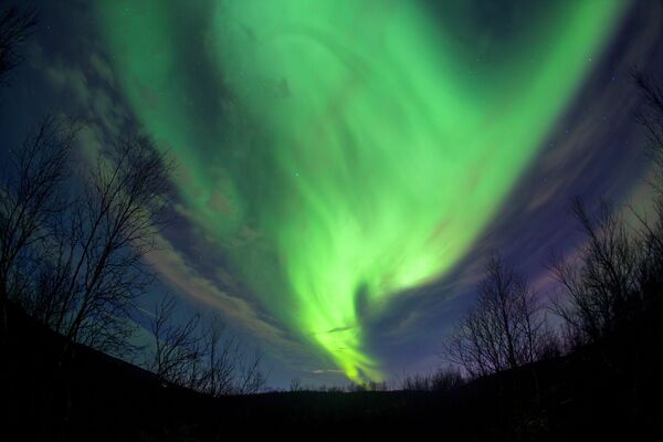 Aurora boreal no céu sobre Murmansk - Sputnik Brasil