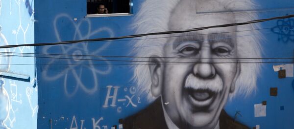 Grafite de Albert Einstein na parede de uma escola, Rio de janeiro, Brasil - Sputnik Brasil