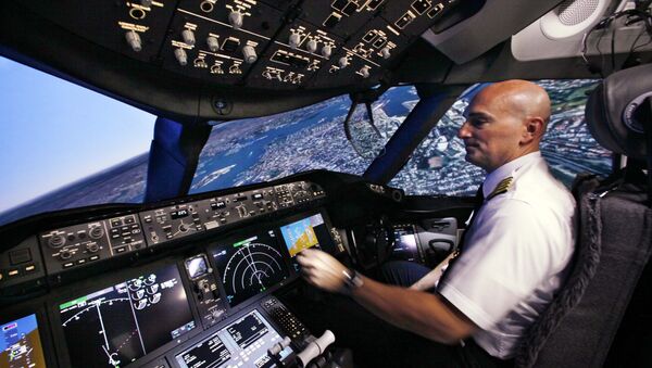 Automação das cabines assegura mais segurança aos pilotos - Sputnik Brasil