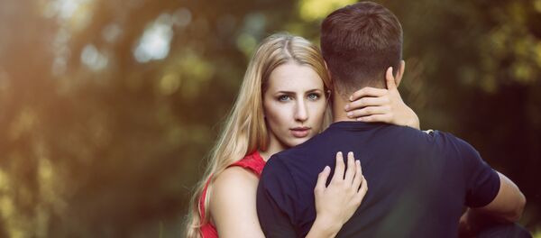 Uma mulher e um homem (imagem referencial) - Sputnik Brasil