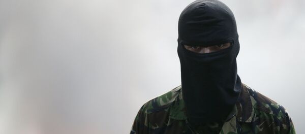 Combatente da formação irregular ucraniana Setor de Direita (grupo proibido na Rússia) - Sputnik Brasil