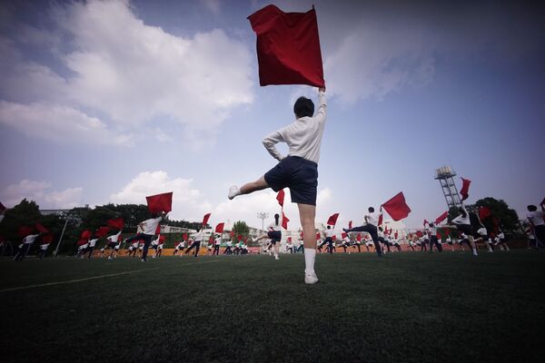 Crianças descendentes de coreanos deslocados para o Japão participam de eventos festivos em uma das escolas de Tóquio - Sputnik Brasil