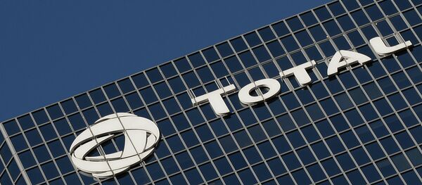 Sede da companhia energética francesa Total Sede da companhia energética francesa Total - Sputnik Brasil