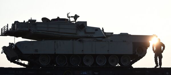 Soldado do exército norte-americano em uma base aérea na Romênia (foto de arquivo) - Sputnik Brasil