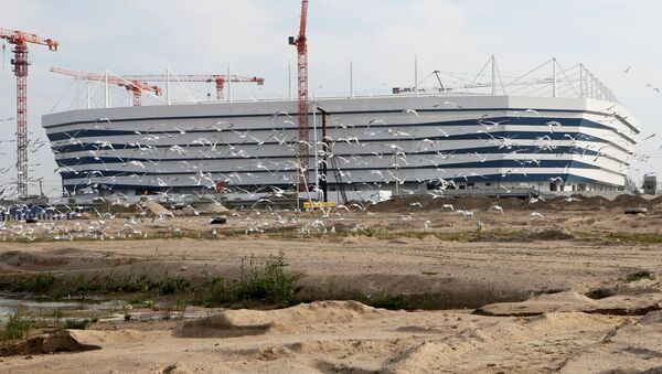 Costrução do estádio em Kaliningrado, 2 de outubro de 2017 - Sputnik Brasil