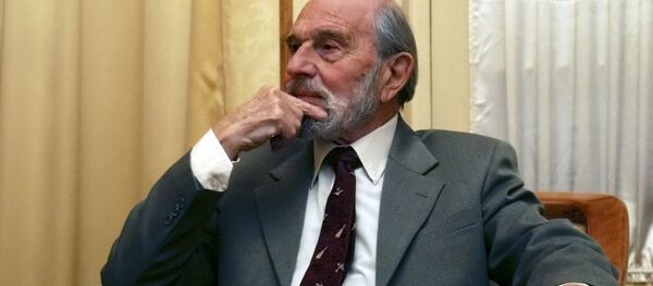 George Blake, agente do Serviço de Inteligência Estrangeiro da União Soviética George Blake, agente do Serviço de Inteligência Estrangeiro da União Soviética - Sputnik Brasil