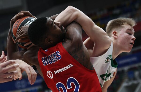 Jogo de basquete entre as equipes CSKA (Rússia) e Zalgiris (Lituânia) - Sputnik Brasil