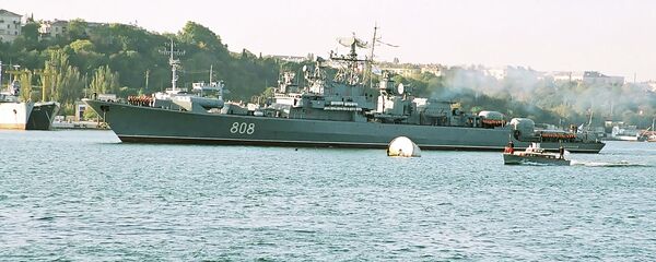 Navio patrulheiro da Frota do Mar Negro Pytlivy - Sputnik Brasil