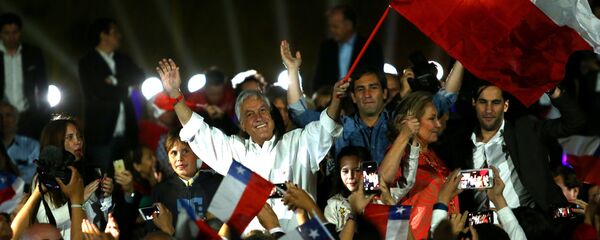 Sebastián Piñera durante campanha presidencial, novembro de 2016 - Sputnik Brasil