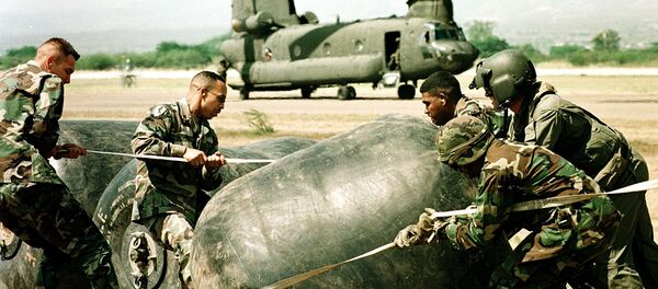 Fuzileiros navais dos EUA na base de Soto Cano em 2000 - Sputnik Brasil