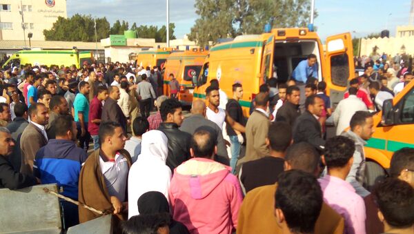 Evacução da mesquita de El-Arish, Egito, 24 de novembro de 2017 - Sputnik Brasil