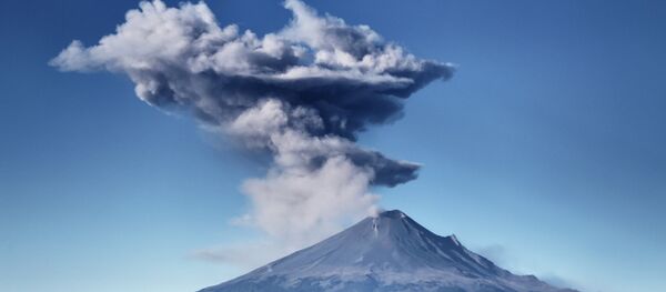 Vulcão Popocatépetl no México - Sputnik Brasil
