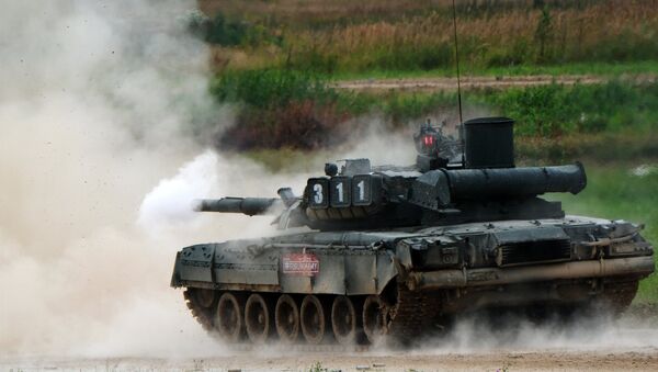 Tanque de fabricação russa T-80U - Sputnik Brasil