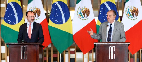 Os ministros Luis Videgaray, das Relações Exteriores do México, e Aloysio Nunes, das Relações Exteriores, durante entrevista coletiva no Palácio Itamaraty - Sputnik Brasil