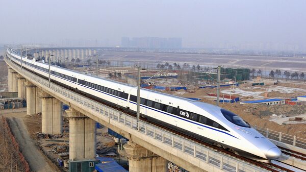 Trem na China (imagem ilustrativa) - Sputnik Brasil