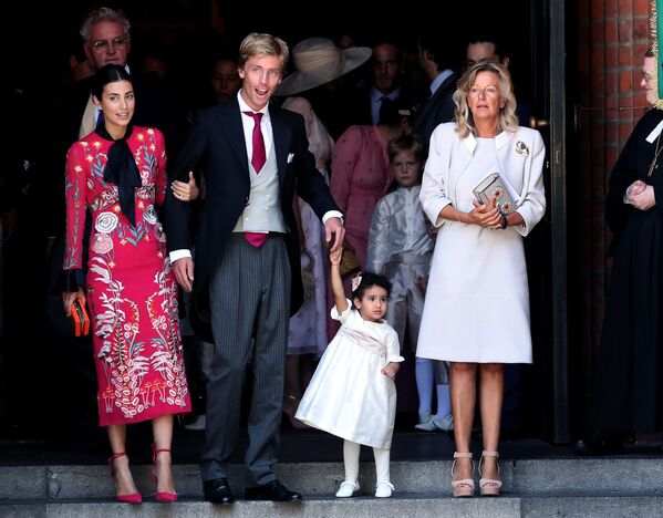 Príncipe Cristian de Hanôver com sua esposa, a designer e modelo Alessandra de Osma (à esquerda) - Sputnik Brasil