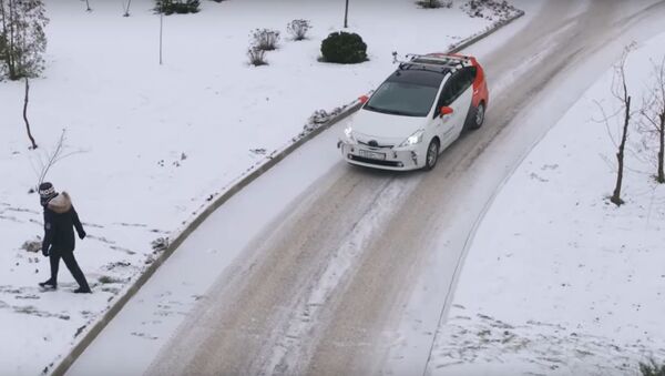 Carro não tripulado de empresa russa 'reina' nas estradas cobertas de neve - Sputnik Brasil